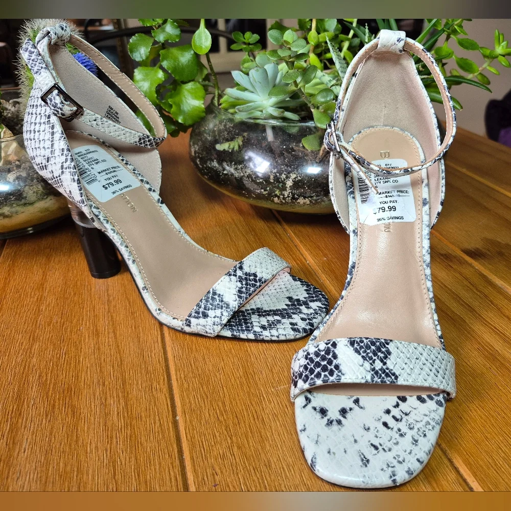 BCBGeneration Lexana‎ Sandals - Size 6